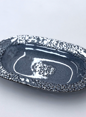 日本原装进口AITO Lien 浮雕藤椭圆盘陶瓷餐盘菜盘子鱼盘果盘灰紫