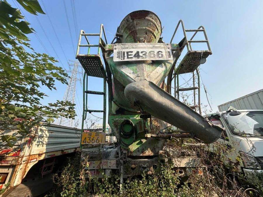 1月30日佛山粤E43661号三一牌重型特殊结构货车网络拍卖公告