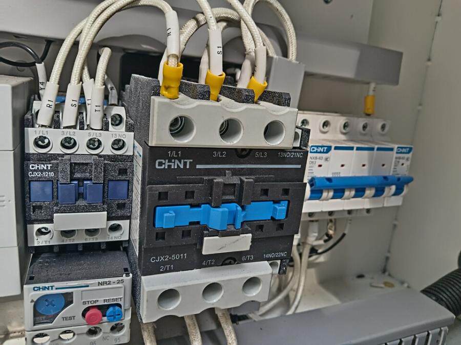 4月28日佛山市变卖热定型机一台网络拍卖公告