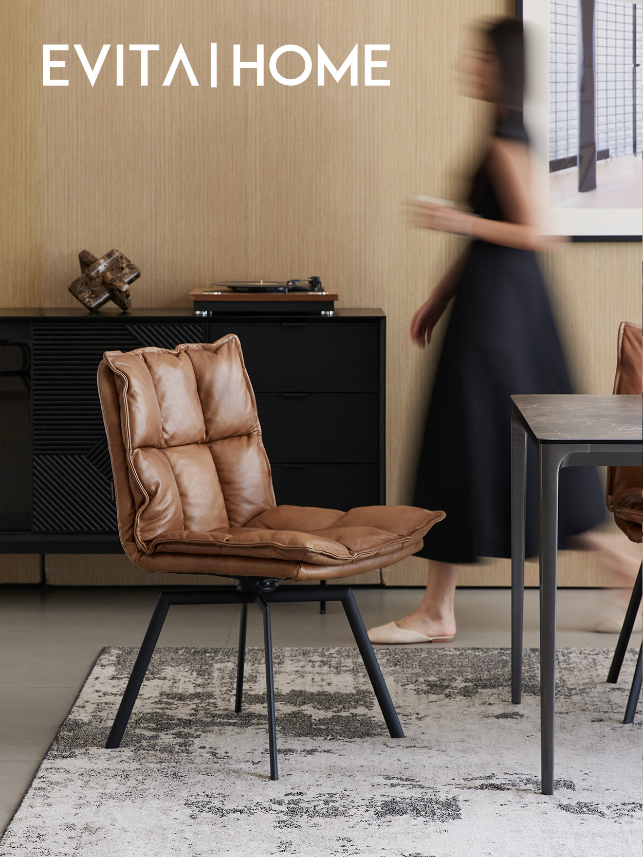 轻奢高级感真皮餐椅家用简约覆古小户型餐厅靠背椅餐桌椅子可旋转