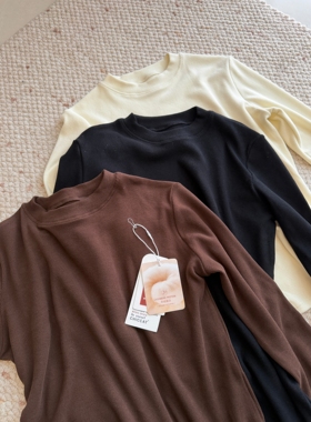 2025冬季新款简约百搭薄绒保暖圆领长袖针织打底衫女白色软糯