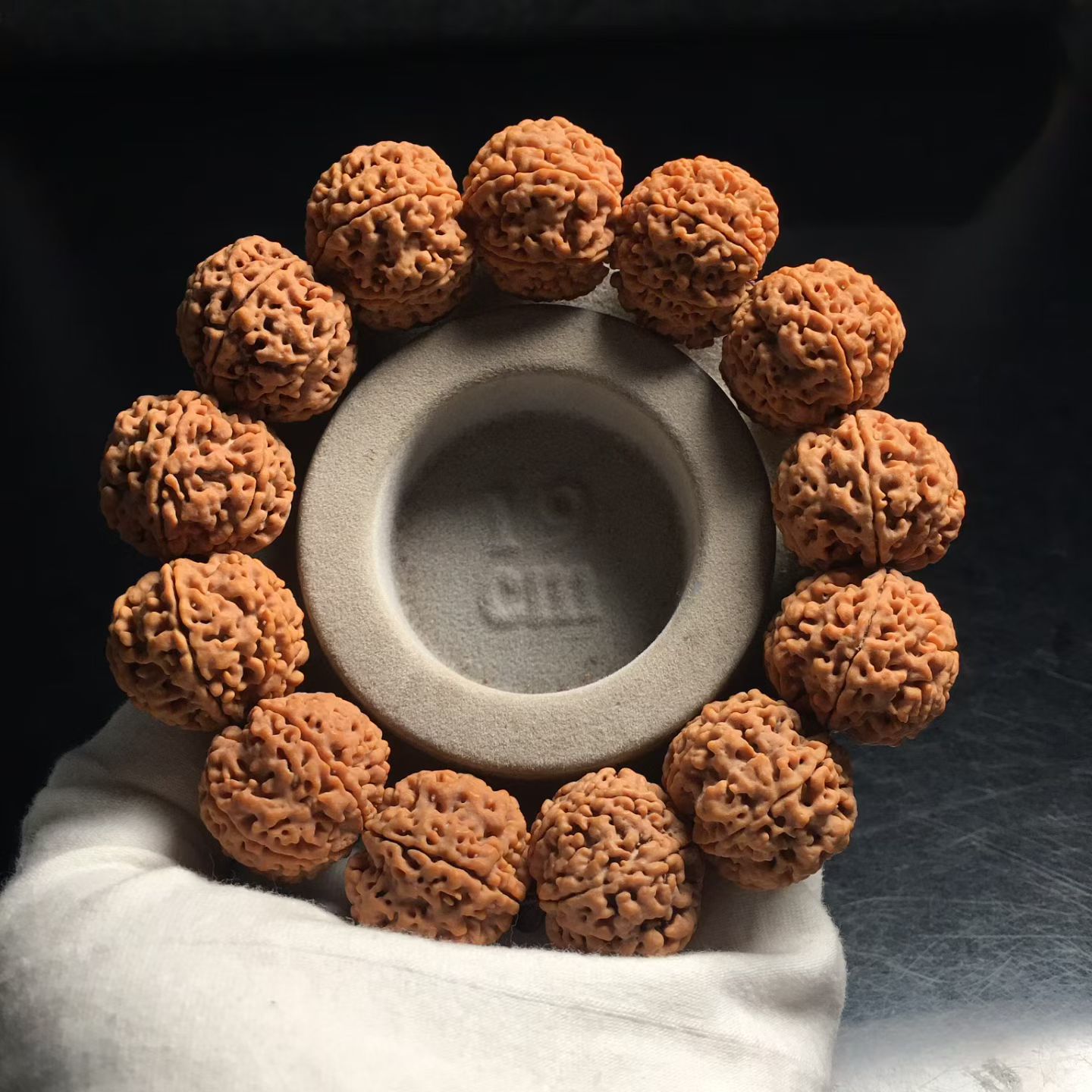一物一拍精选尼泊尔6瓣23mm满肉蜂窝矮桩大金刚菩提子手串佛珠男