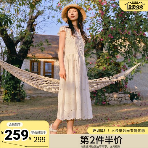 天美意2025夏新款时尚平底凉鞋