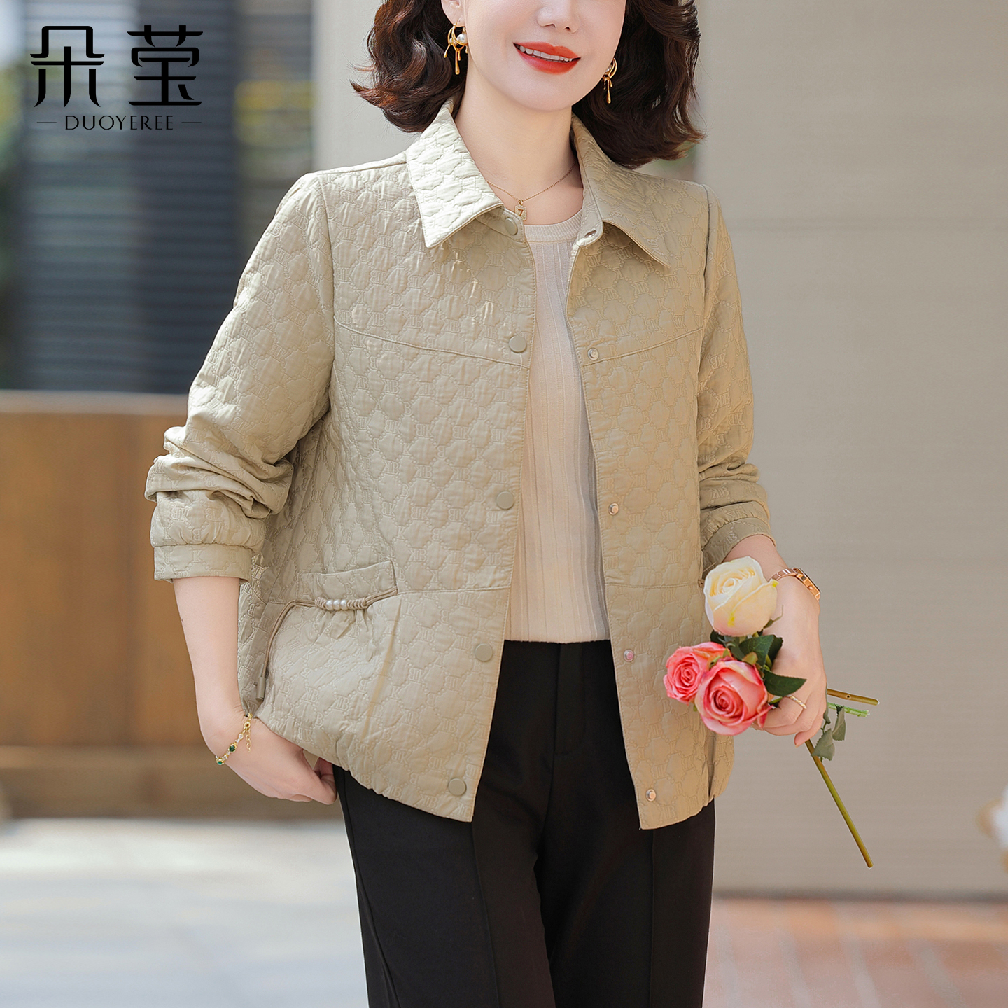 端庄大气妈妈秋装时尚翻领外套装
