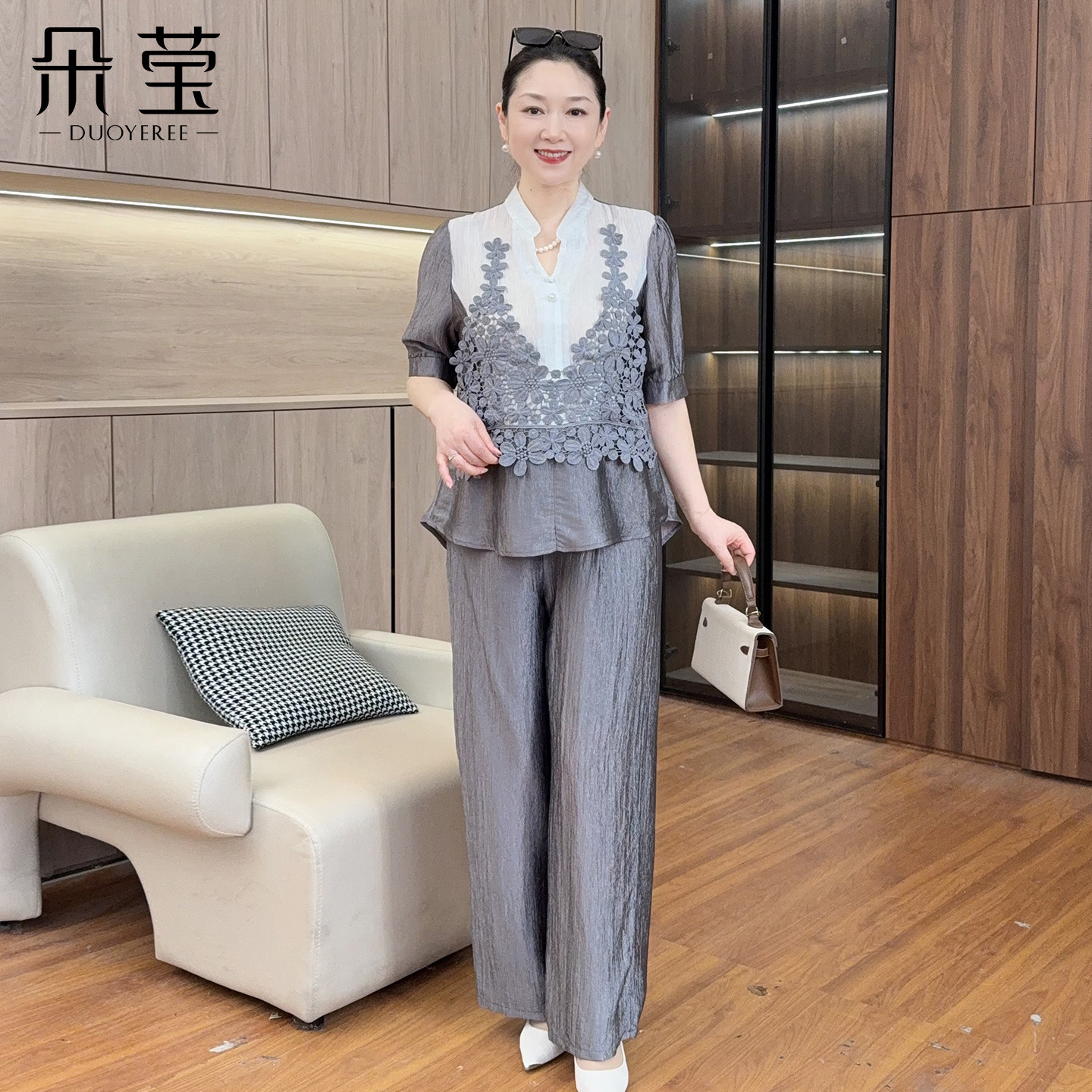 朵莹新款妈妈夏装时尚气质套装中年女装中老年宽松上衣裤子两件套