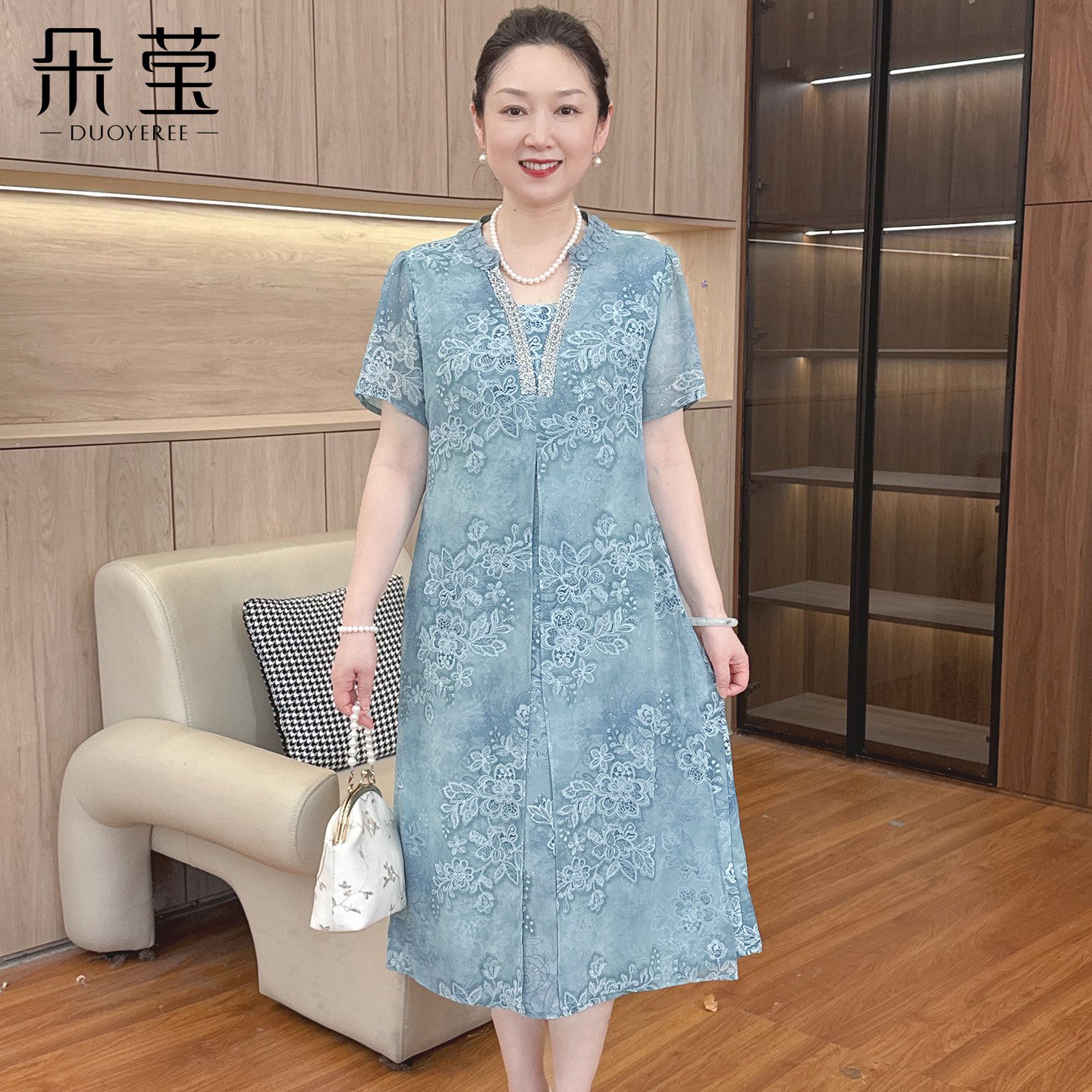 朵莹妈妈夏装高级感连衣裙新款