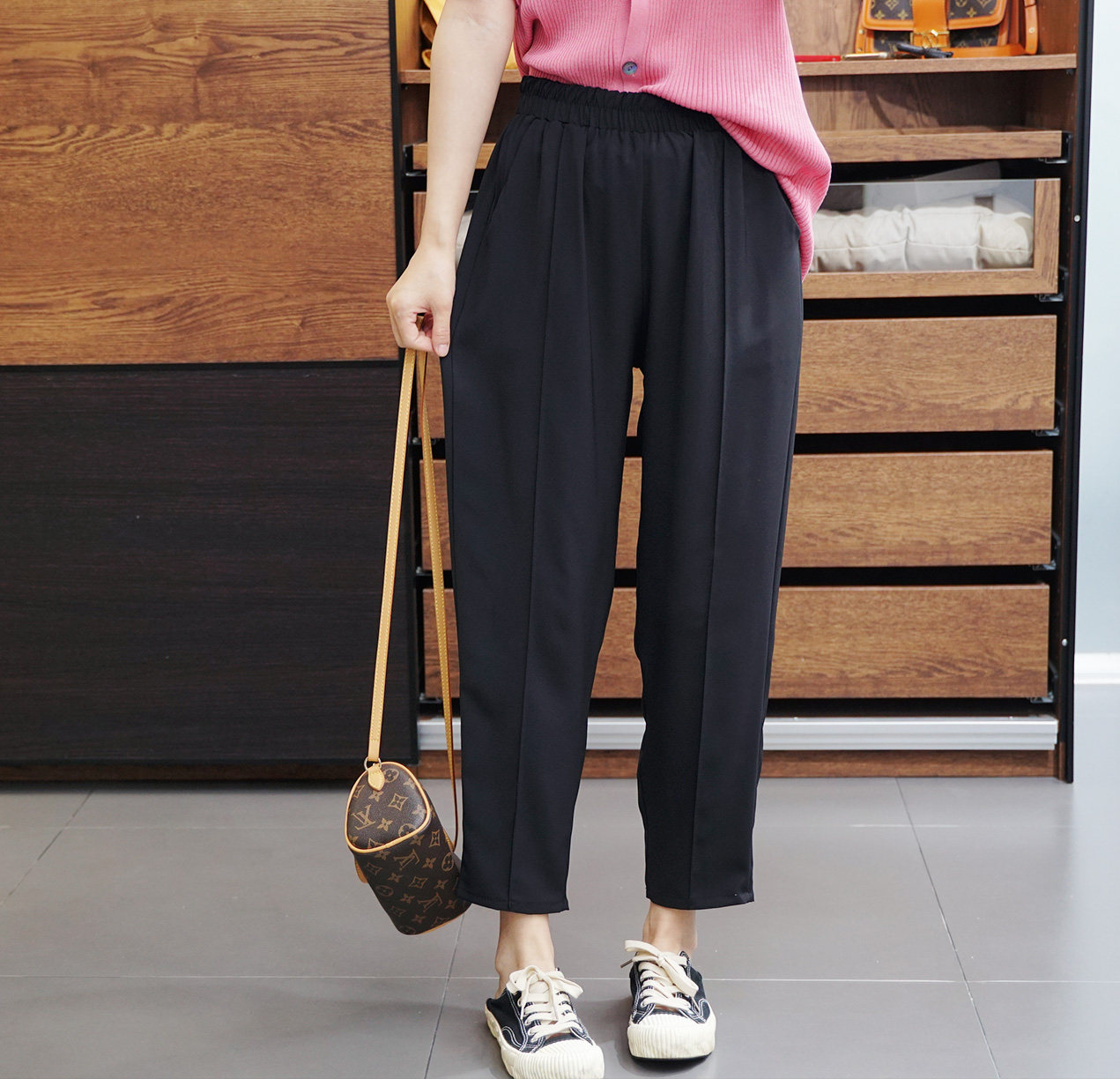 大码冰氧丝裤女胖mm夏季黑色显瘦松紧腰压线宽松休闲垂感八九分裤