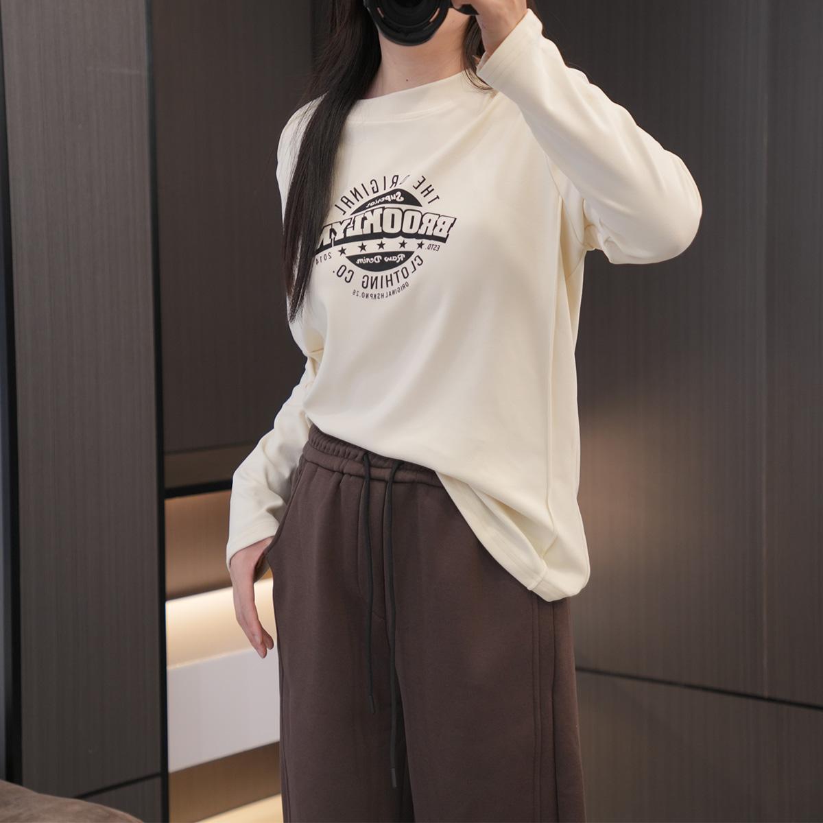 必入德绒保暖亲肤字母印花打底衫