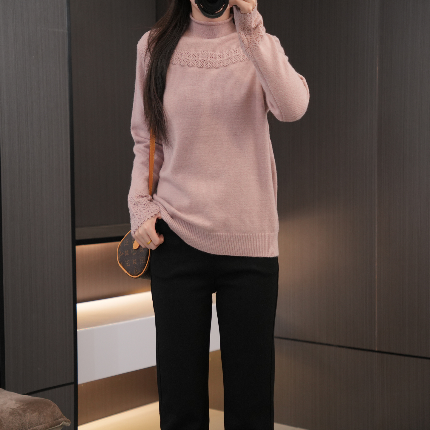 冬季必入时尚镂空半高领气质毛衣