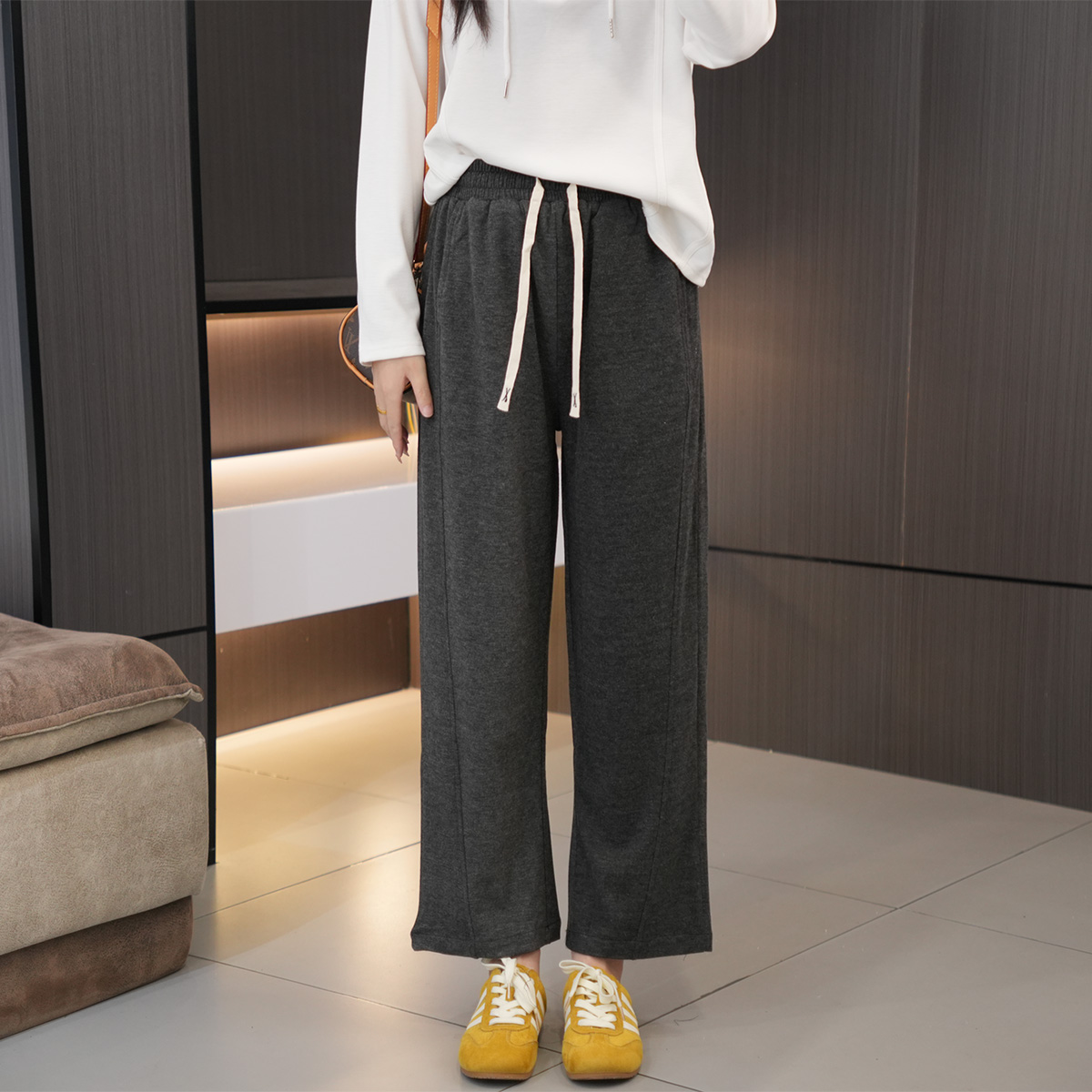 早秋必入舒适亲肤高腰抽绳休闲裤