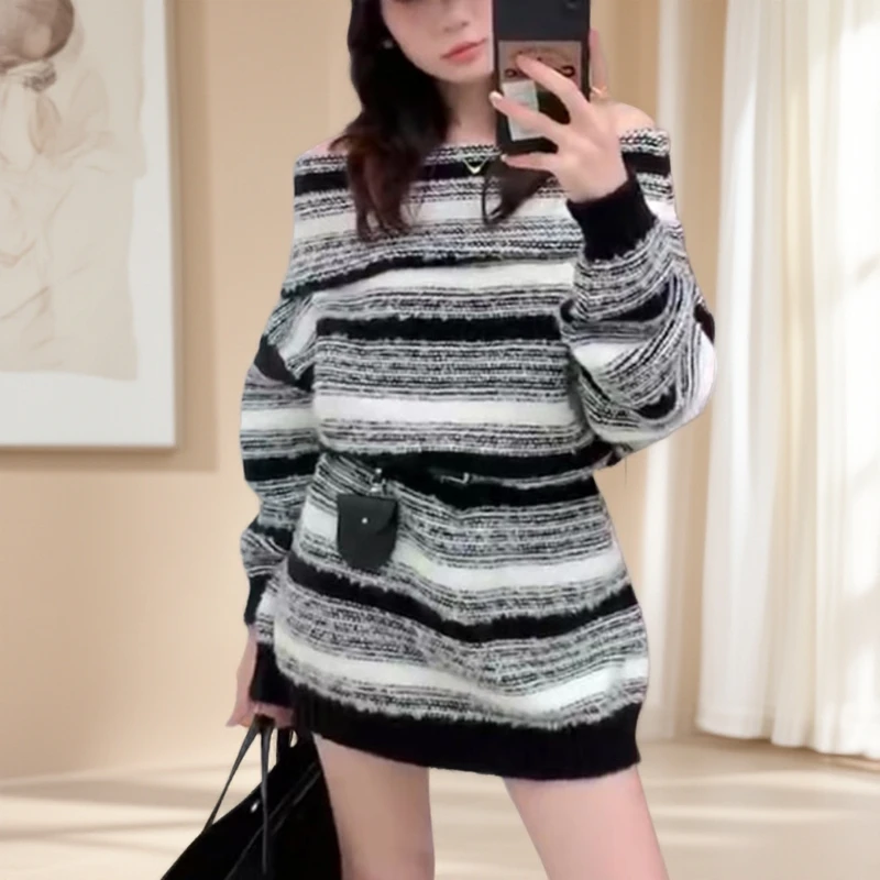 2025秋季新款休闲时尚复古宽松条纹撞色中长款针织上衣女长袖毛衣
