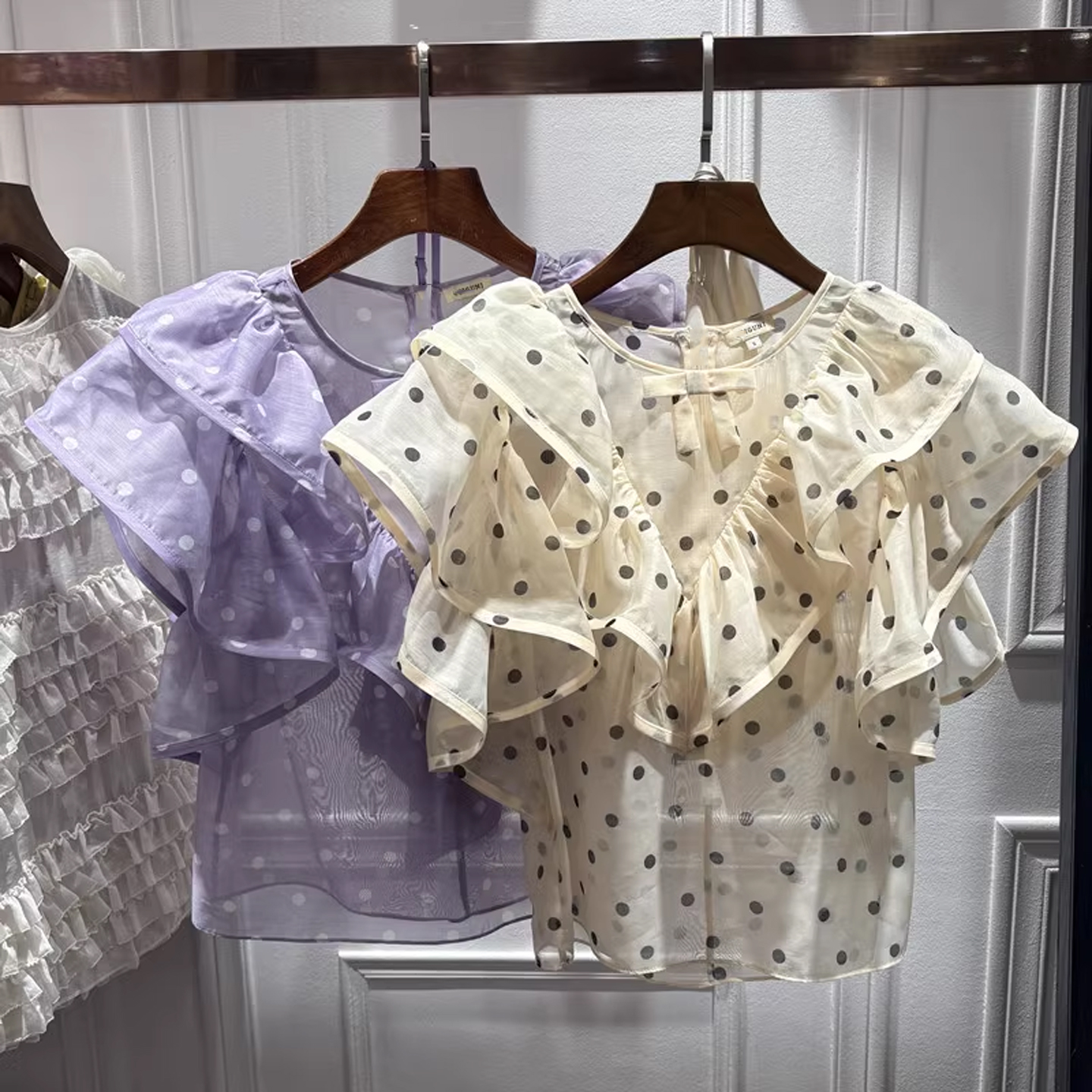 蝴蝶结荷叶边波点衬衫女飞飞袖