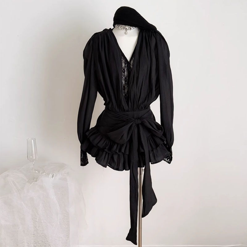 网红同款2025冬季新款法式气质蕾丝拼接飘带衬衫+打底短裤套装女