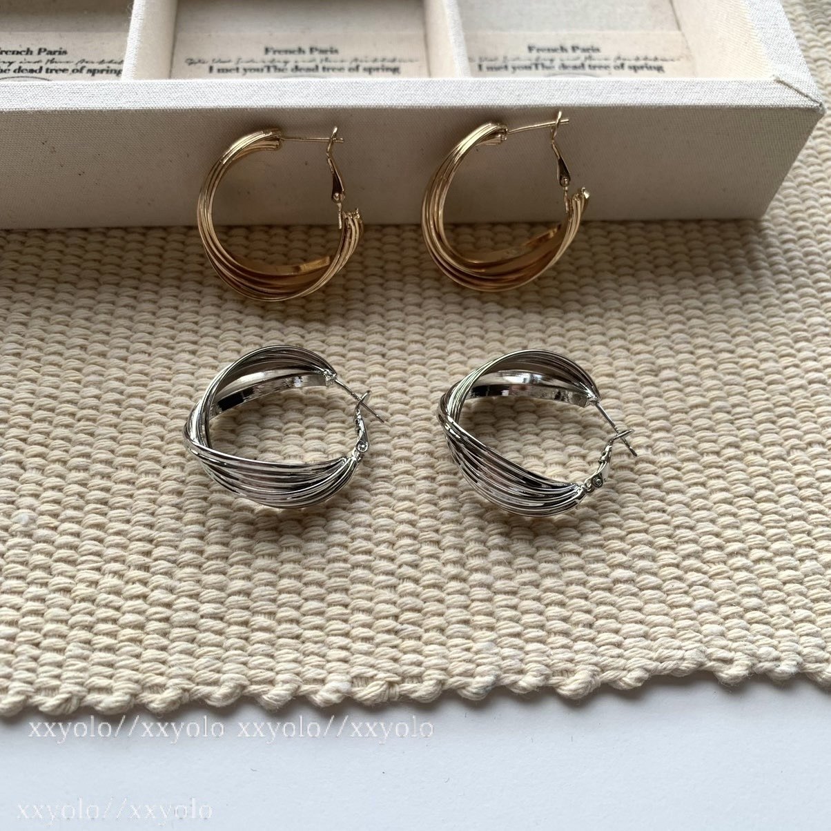 xxyolo/漫步伦敦 多层弯曲圆圈韩国气质素圈简约复古时尚耳环耳夹