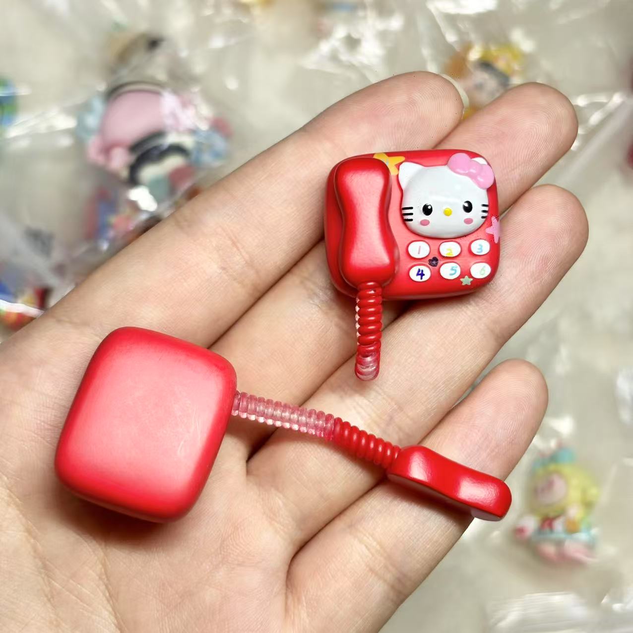 （瑕疵特价不退不换）KT电话机散货盲盒奶油胶手机壳材料