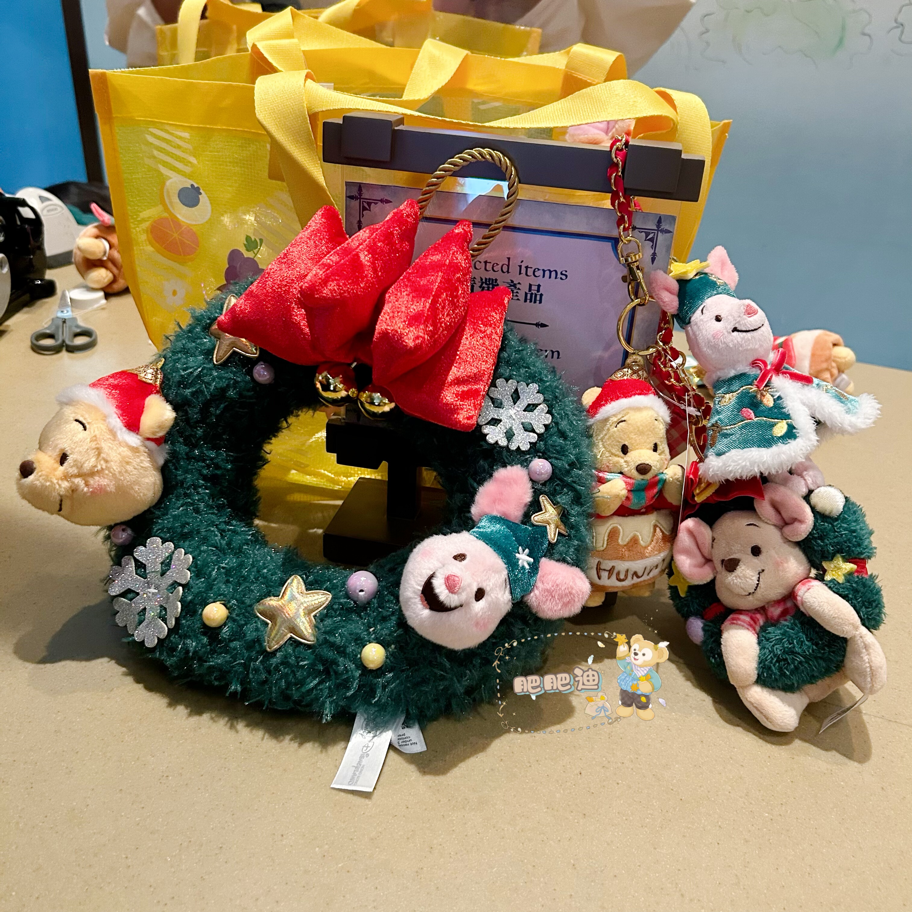 香港迪士尼圣诞百亩田园噗噗挂件公仔小猪小豆冬日装饰发箍戒指