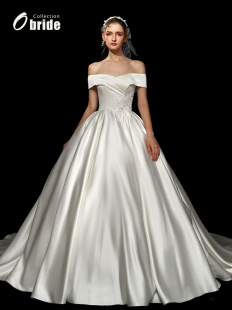 新娘小个子法式 婚纱2024新款 一字肩缎面婚纱大拖尾 月姬 Obride