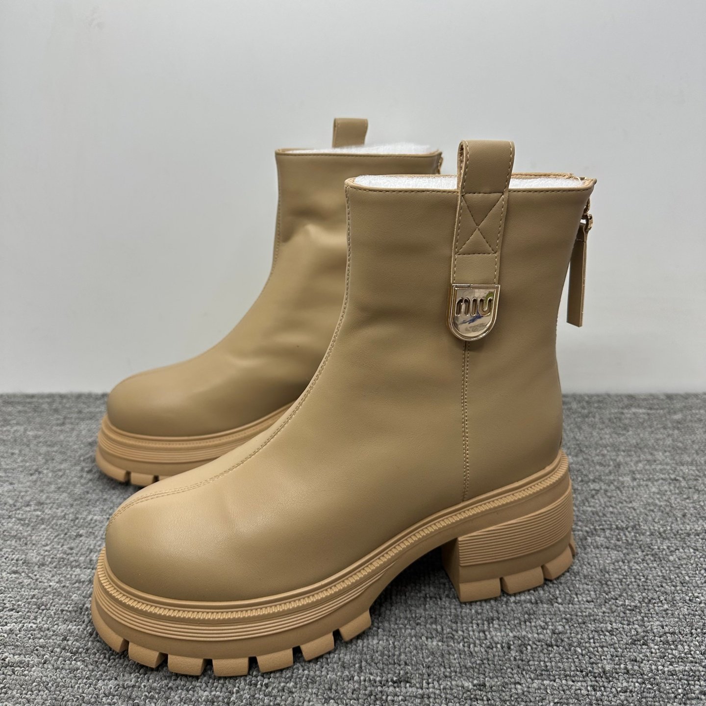 孤品处理38码冬季新款加绒马丁靴女时尚百搭英伦风女短靴厚底棉靴,女鞋,马丁靴,淘宝优惠券,粉丝福利购,淘宝优惠卷