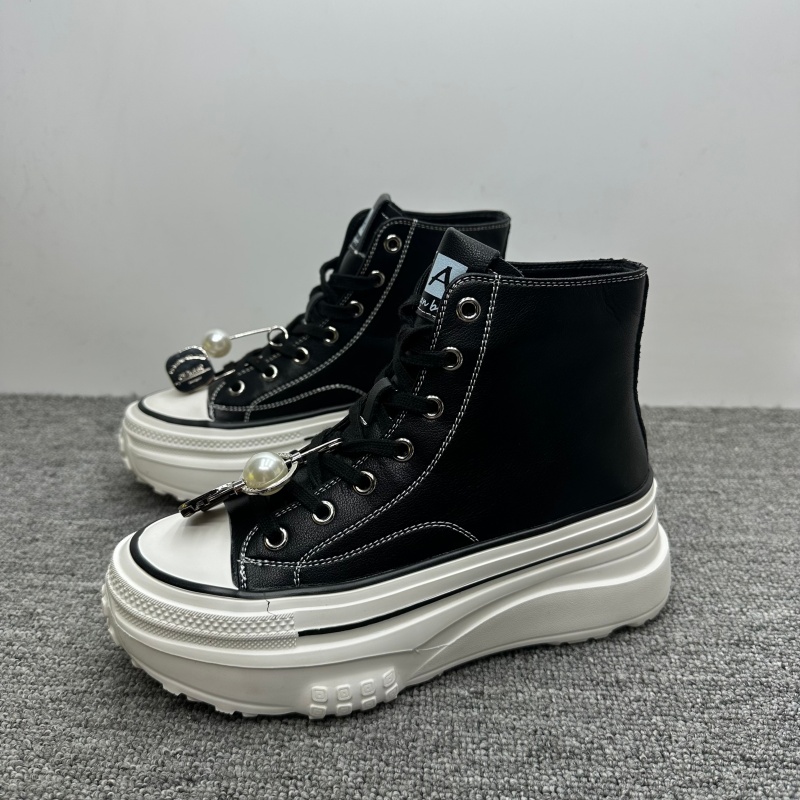 冬季新款真皮加绒高帮鞋女时尚