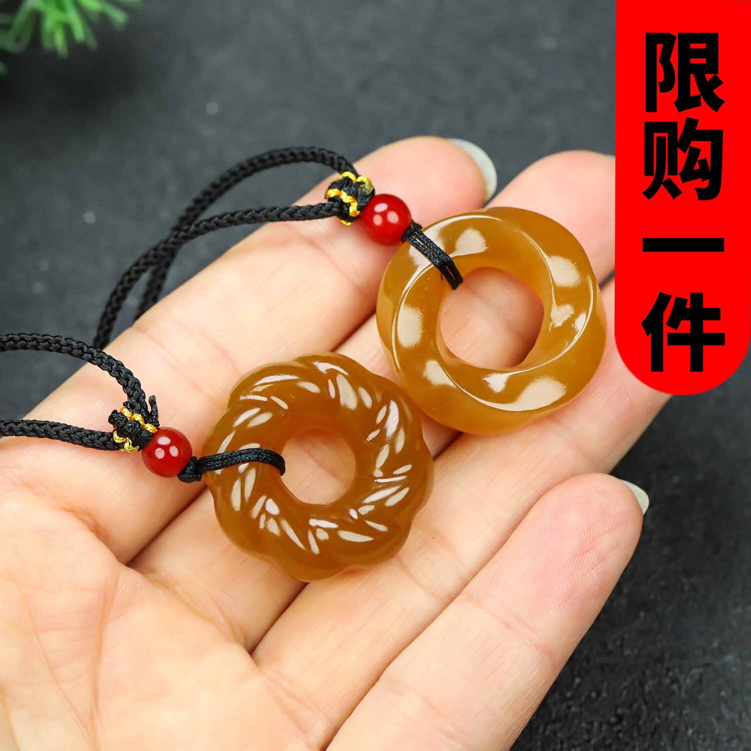和田玉糖玉扭转乾坤平安扣吊坠项链新疆玉糖料复古平安扣挂件玉坠