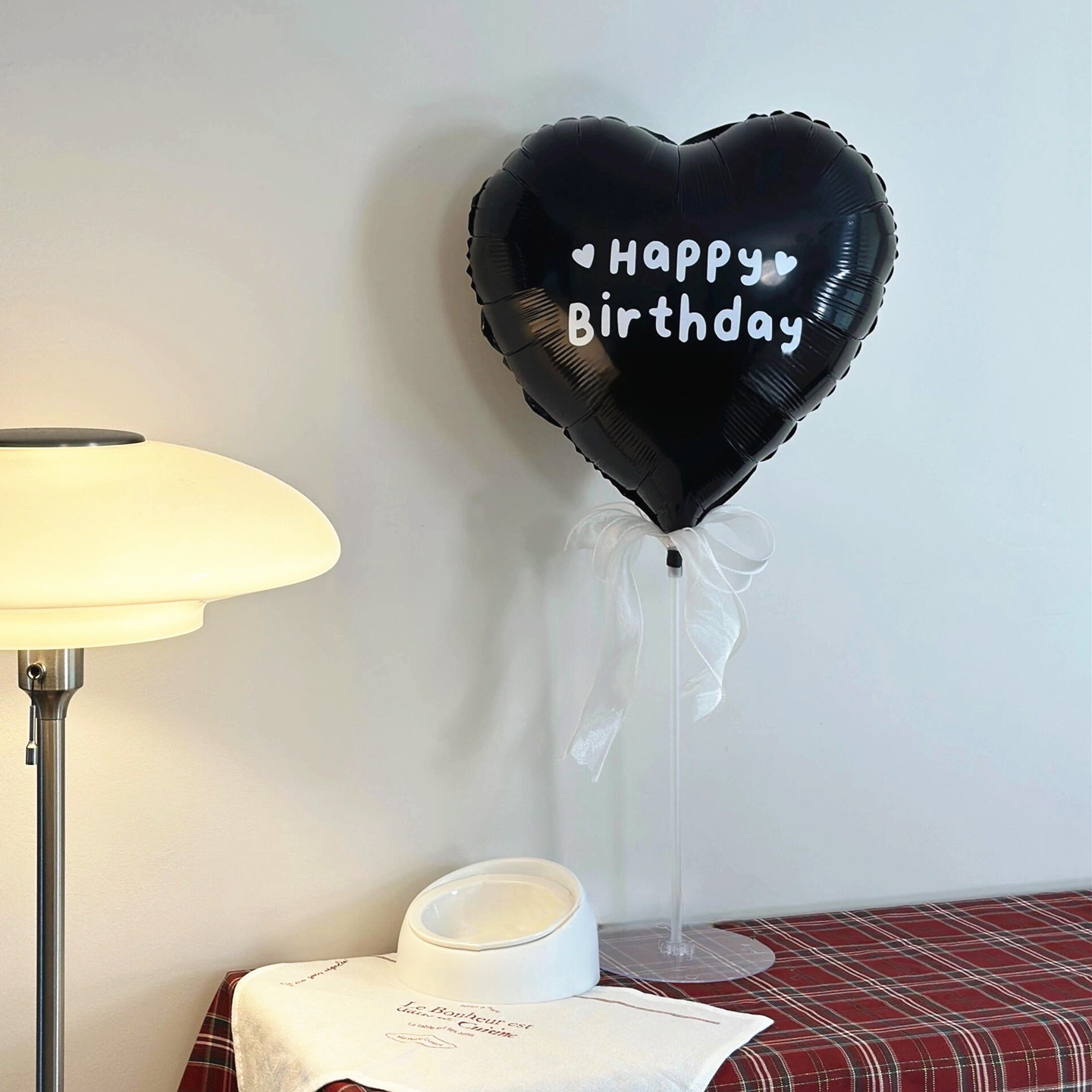 网红白色字母生日桌飘气球