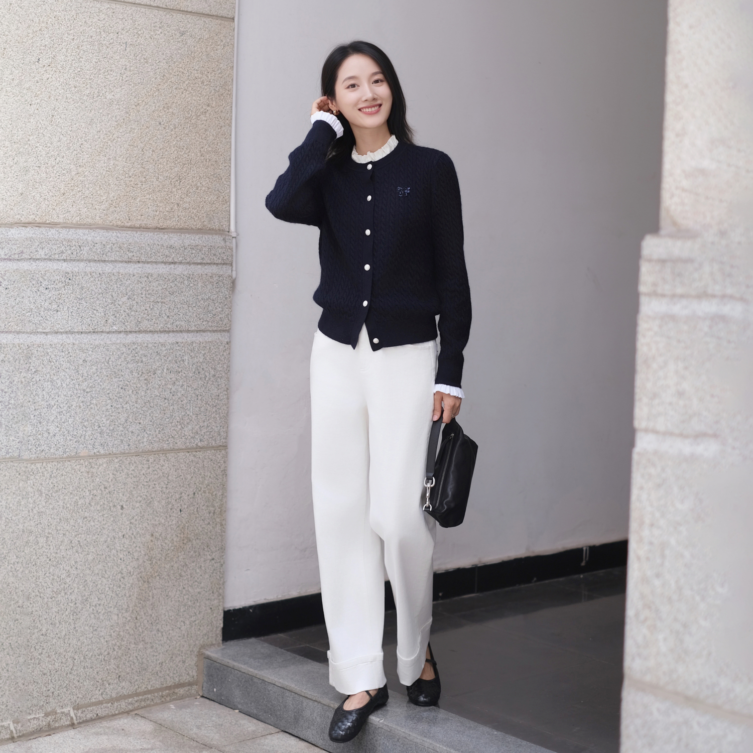 莱茵商场同款秋冬直筒九分牛仔裤子本白色中腰宽松25冬新款