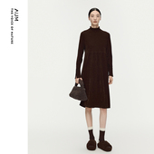 雪尼尔针织娃娃裙高领连衣裙 新款 商场同款 AUM噢姆2025年冬季