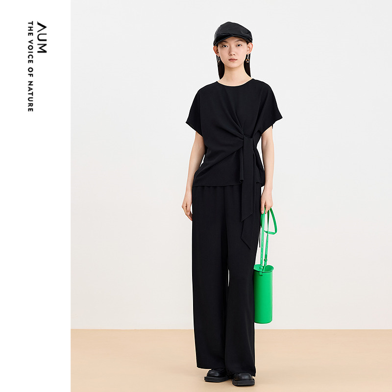 【商场同款】AUM噢姆夏季圆领绑带收腰镂空宽松短袖黑色上衣女款