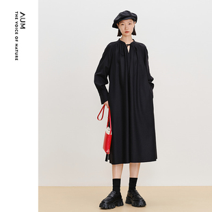 绒面羊毛呢圆领A摆黑色连衣裙休闲长裙女 AUM噢姆春季 商场同款