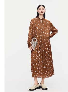 【FaFa裙】AUM噢姆2025年秋季新款米橙色植物印花连衣裙宽松长裙