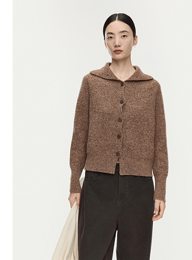 【商场同款】AUM噢姆2025年冬季新款羊绒短款翻领休闲针织开衫女