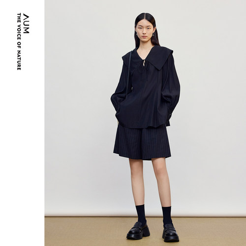 【商场同款】AUM噢姆2026年秋季新款一衣多穿可拆卸领黑色上衣女
