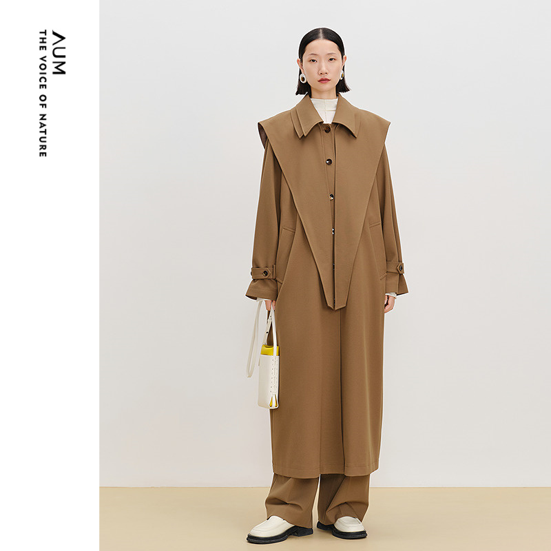 【商场同款】AUM噢姆2025年春季新款肌理斜纹设计感长款廓形风衣