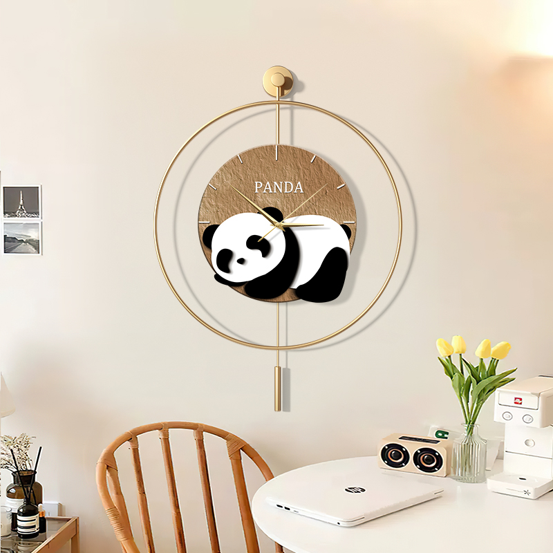 北欧客厅钟表装饰画西班牙挂钟现代轻奢熊猫创意餐厅挂墙静音时钟