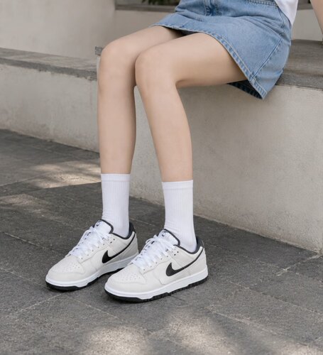 Nike DunkLowDouble街头感柔软舒适薄底低帮板鞋女白色HV1800-101