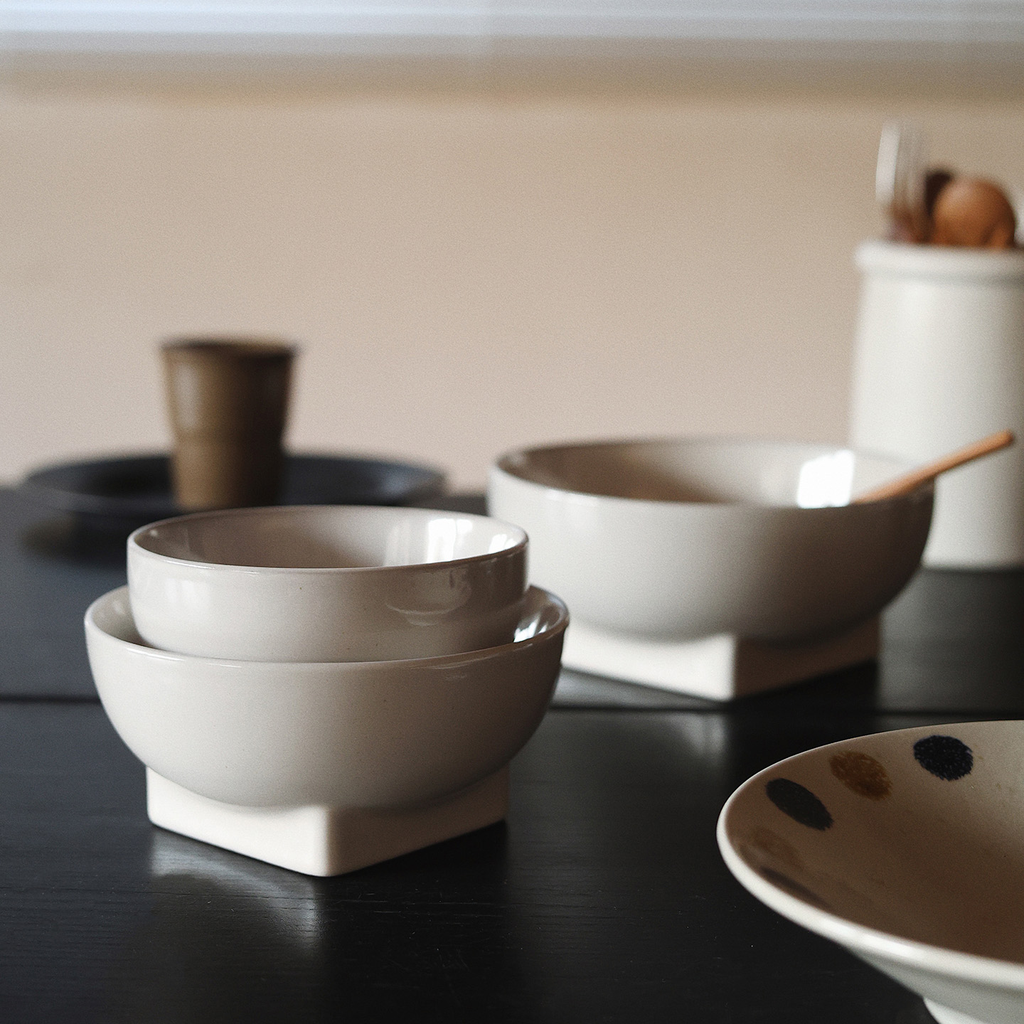 收集时光 天圆地方 身体健康 高温陶泥方底高足圆碗 饭碗汤碗面碗