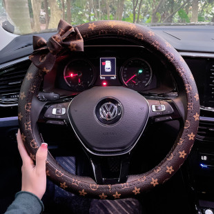 通用可爱夏季 2022新款 老花四季 时尚 皮车把套女 汽车方向盘套女神款