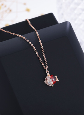 红色招财韩版时尚风饰品吊坠项链