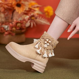 2025秋冬新款 杏色美拉德风流苏靴子女短靴厚底增高旅行复古文艺靴