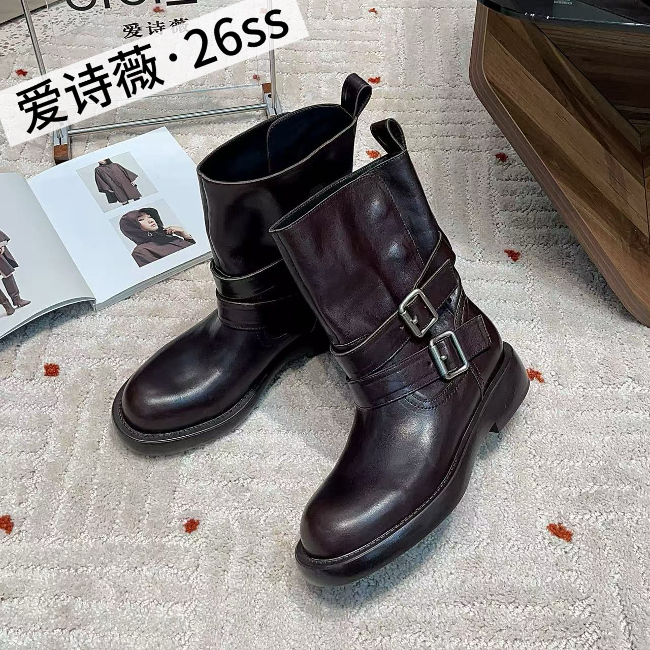 爱诗薇女鞋2026年秋冬新款时髦皮带扣机车靴中筒西部靴厚底骑士靴