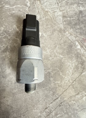 柳工装载机862H 870H 886H 866H 890H 877H 8128H压力开关30B0541