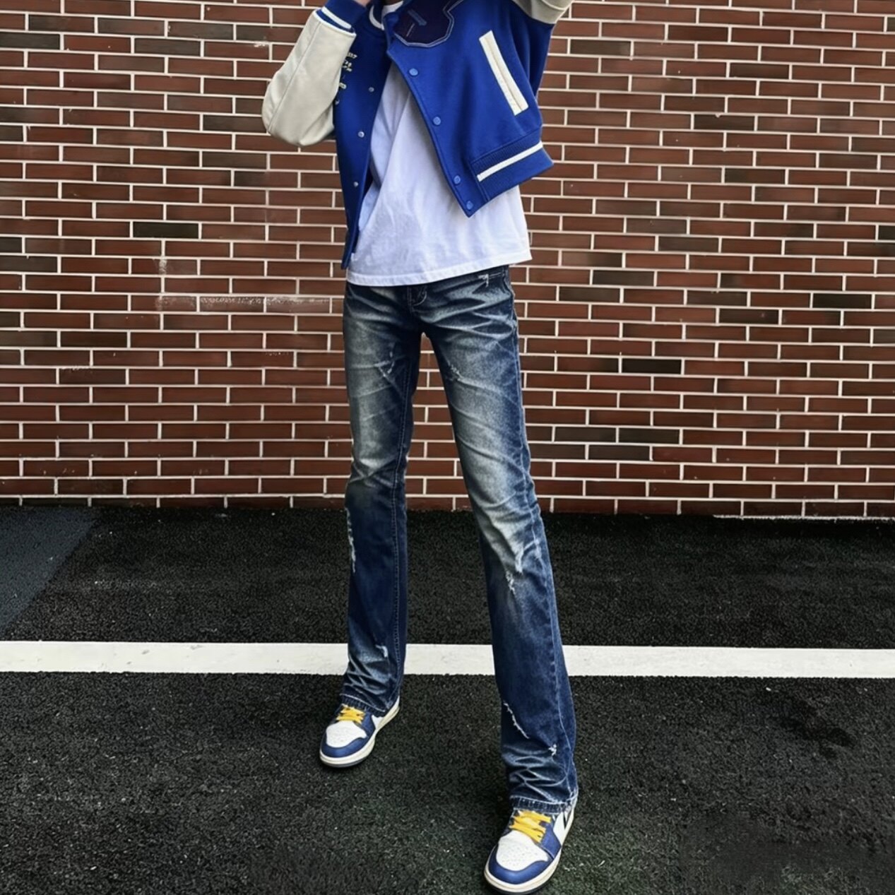 复古水洗破洞微喇弹力牛仔裤男潮图片