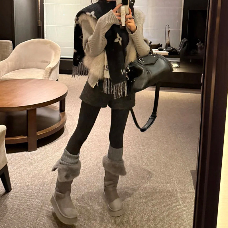 灰色毛呢短裤女外穿冬2026新款加厚紧身包臀裤小个子高腰打底靴裤,女装/女士精品,短裤,淘宝优惠券,粉丝福利购,淘宝优惠卷