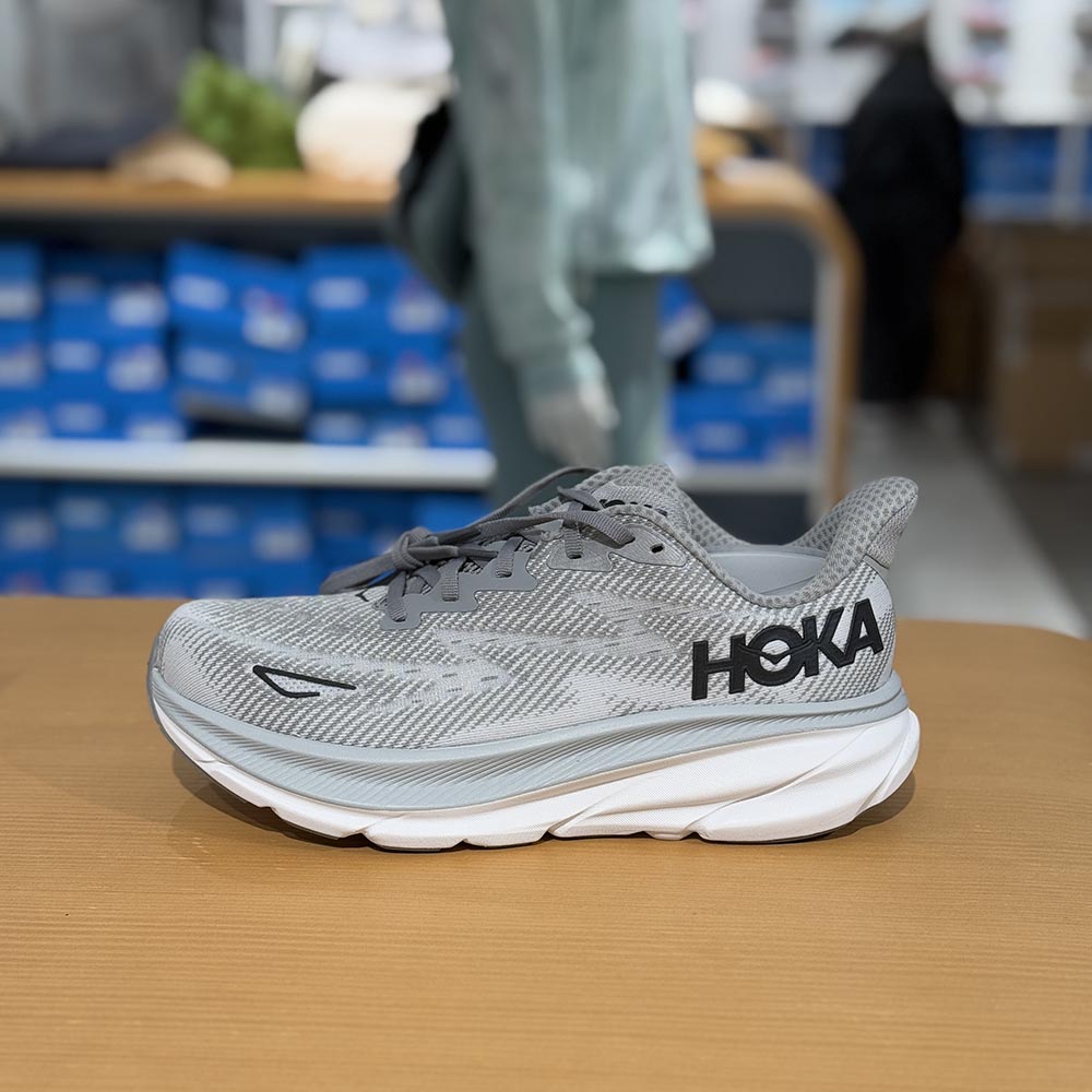 HOKAONEONE低帮跑步鞋