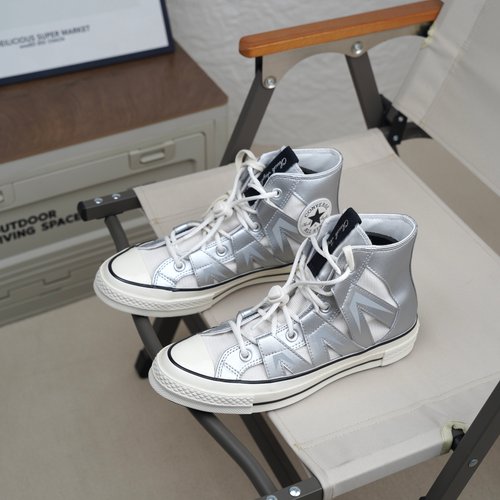 匡威时尚透气运动休闲板鞋