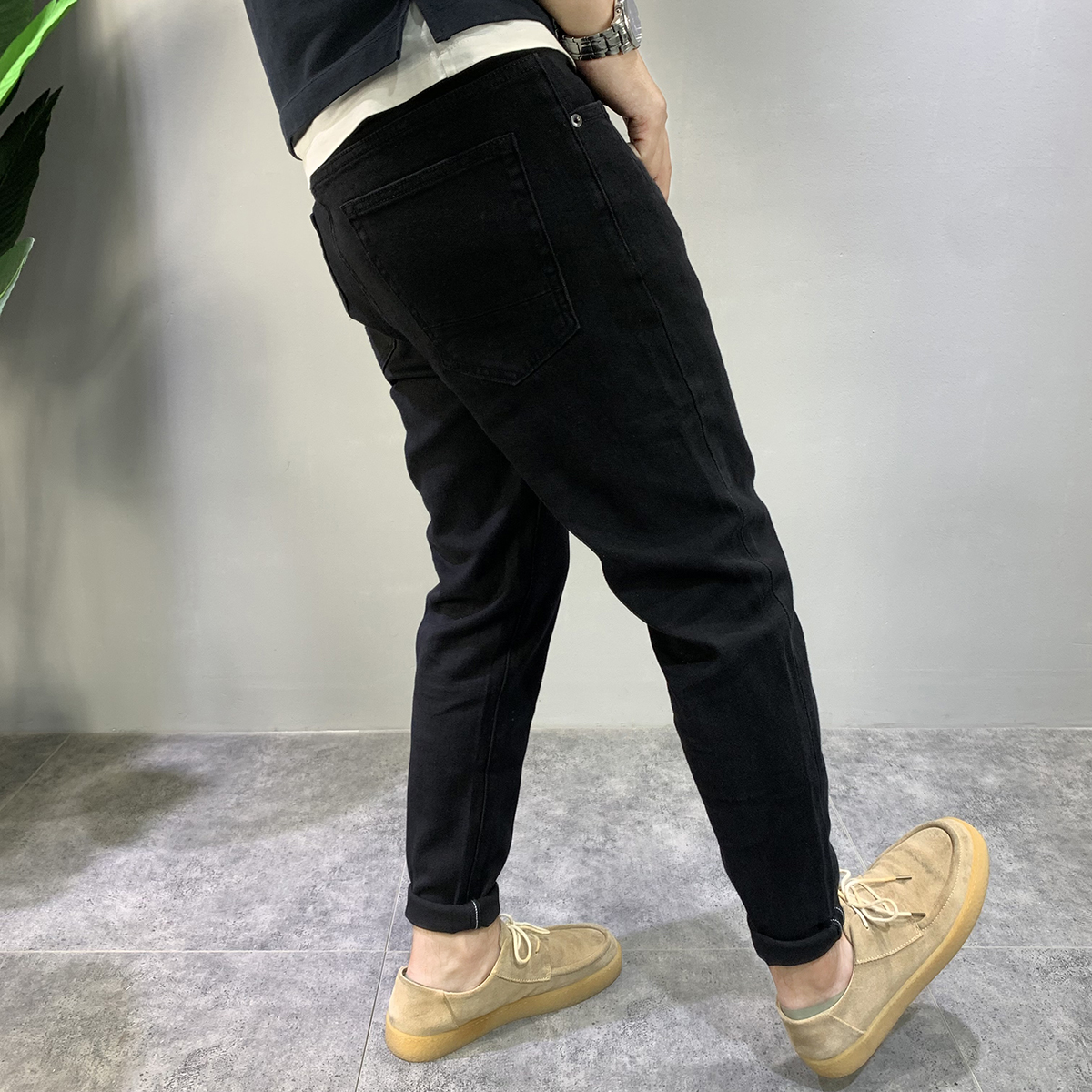 胡先生2025男士黑色修身弹力小脚牛仔裤纯色百搭显瘦休闲锥形长裤
