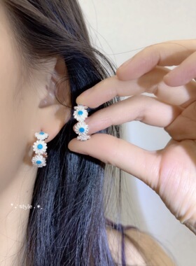简约925银锆石花朵圆环耳钉