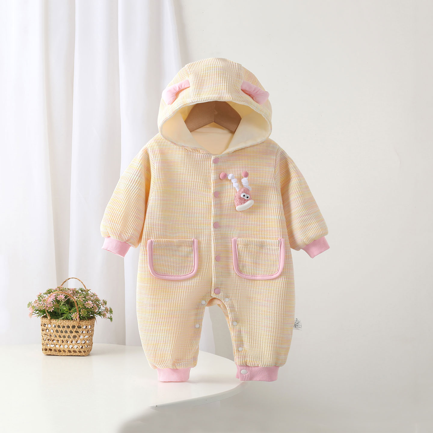 婴儿春秋季连体衣外出服