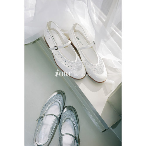 IORE朦胧轻纱水钻平底玛丽珍单鞋