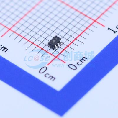 反相器 MC74HC1G14DFT2G SOT-353 原装正品 电子元器件配单